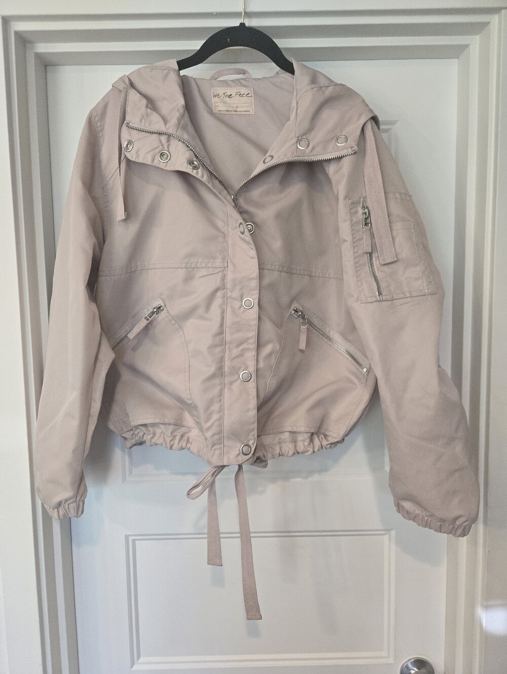 WE THE FREE Dusty Pink Hooded Zip And Snap Front Lightweight  Jacket. Size S
